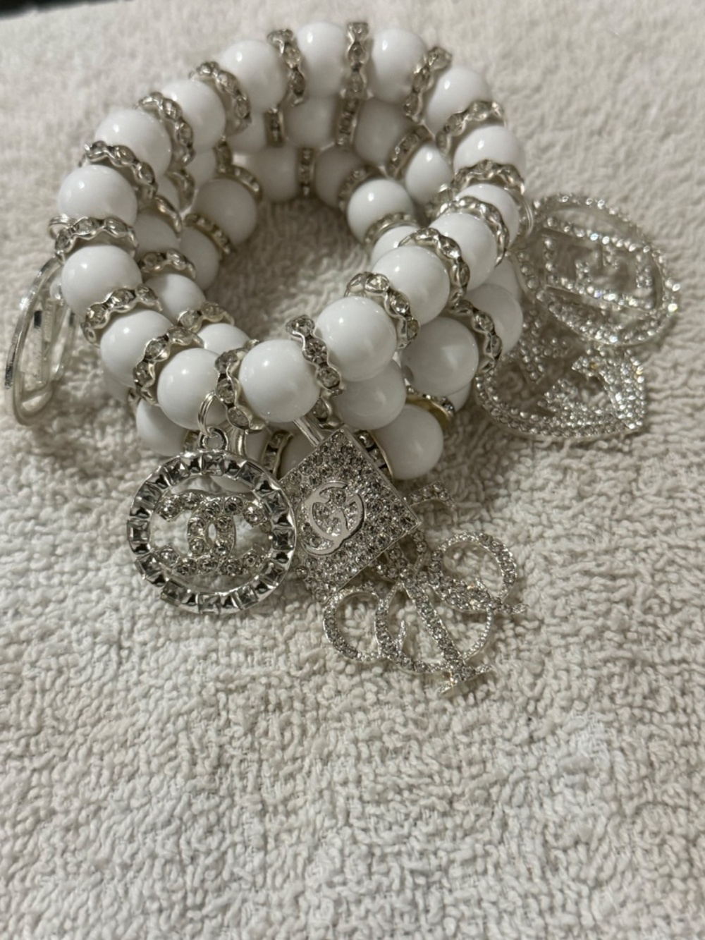 Bracelets - Picture 9 of 10